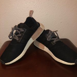 Adidas NMD R1 ‘Black Wool’